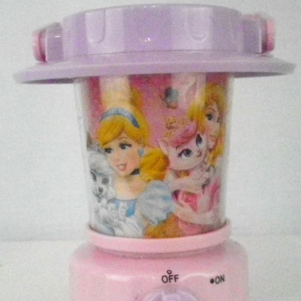 Avon Disney Princess & Pets Night Lantern 6"